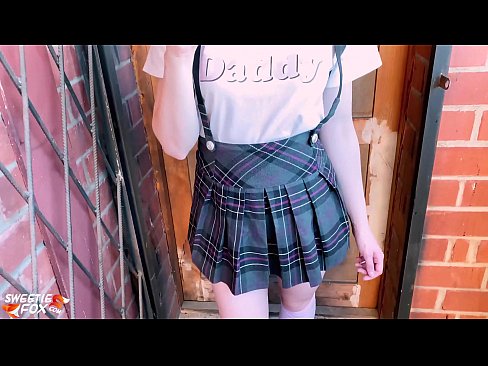 ❤️ L'escola es xucla la polla profundament i la folla en lloc de les classes. Vídeo porno al ca.high-pass.ru ❌❤